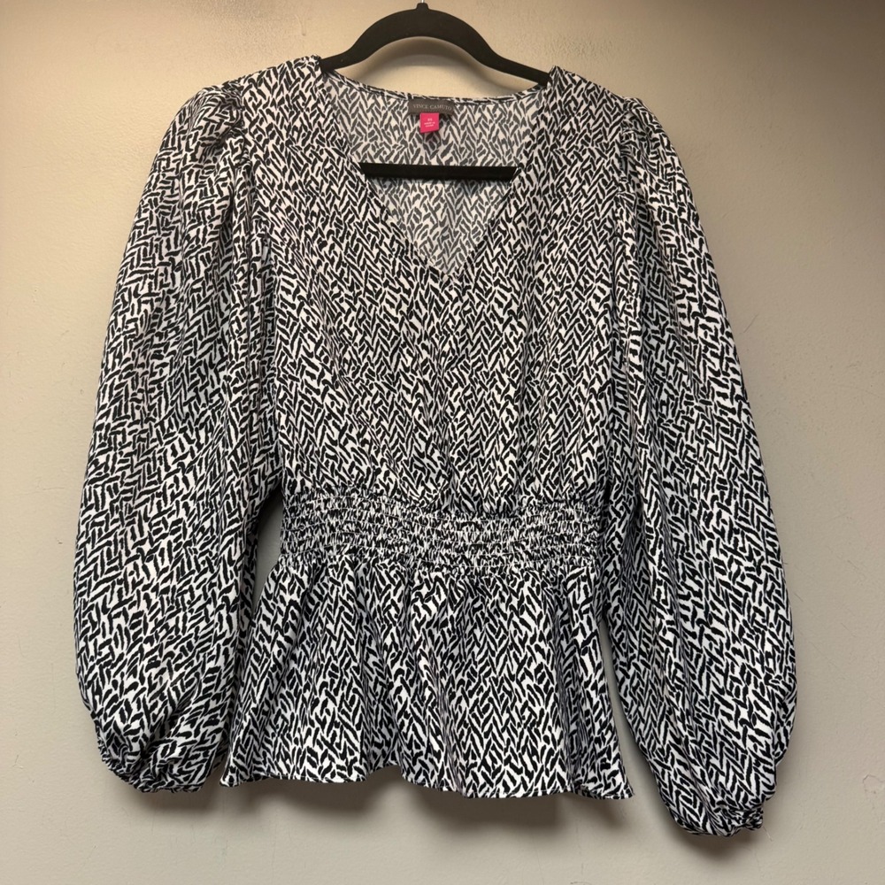 Vince Camuto Peplum Blouse Womens XS Black White Excellent Smocked Puff Sleeve